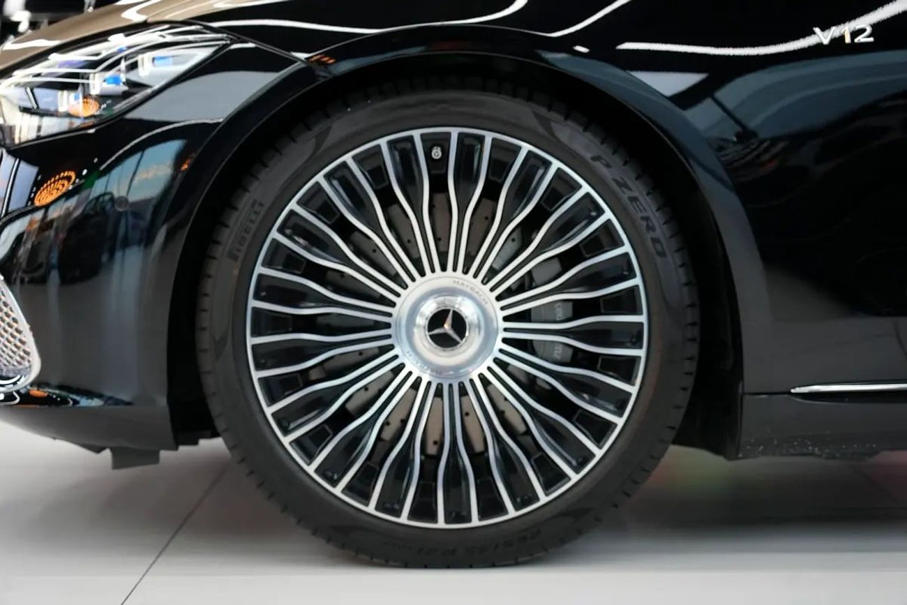 مرسيدس مايباخ S680 مايباخ S 680 | GCC km | Agency Warranty | V 12