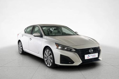 Nissan Altima SL 2.5L SL 2.0