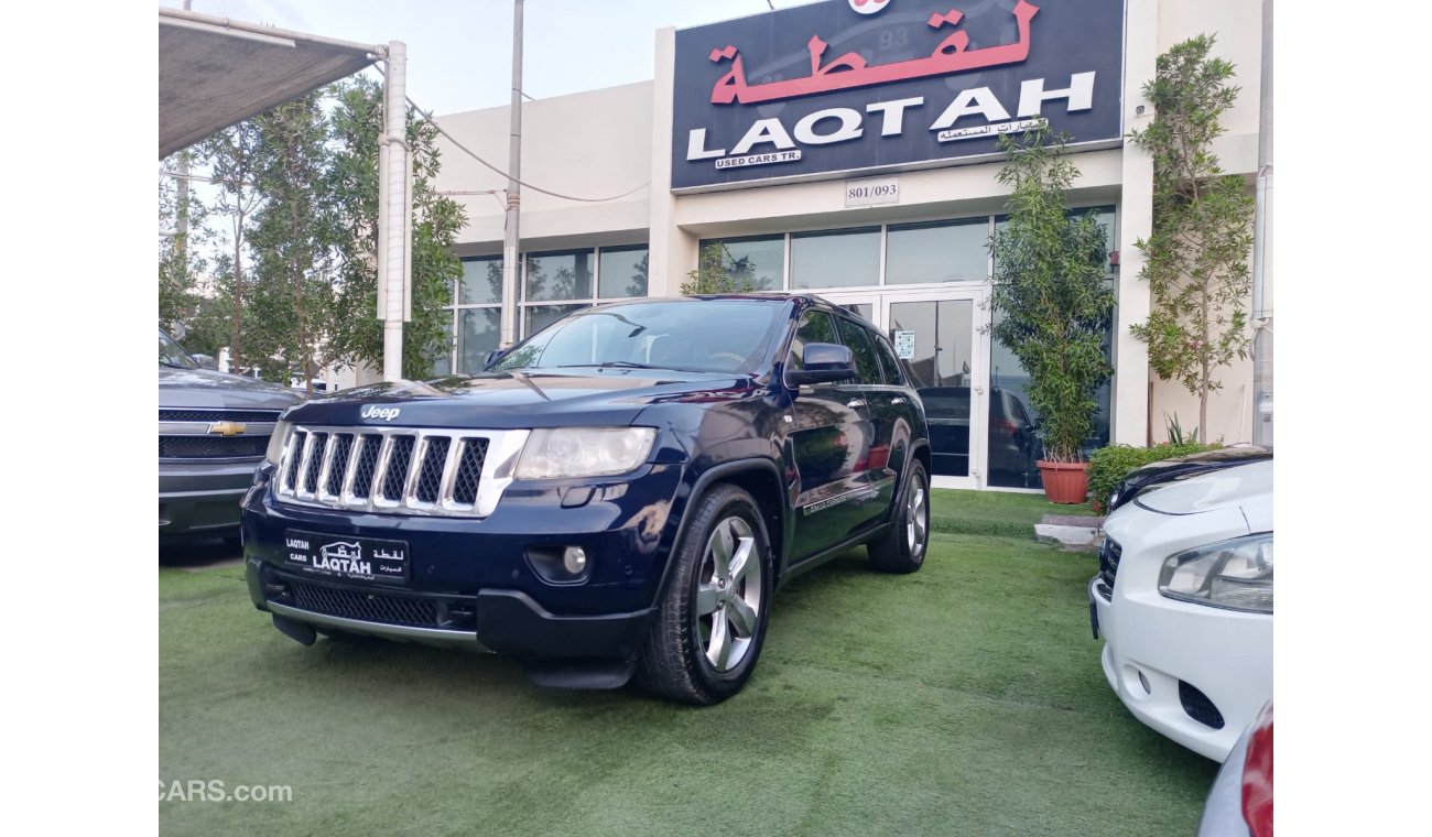 Jeep Grand Cherokee Model 2013, Gulf, blue color, inside saffron, leather hatch, installed in excellent condition, you d