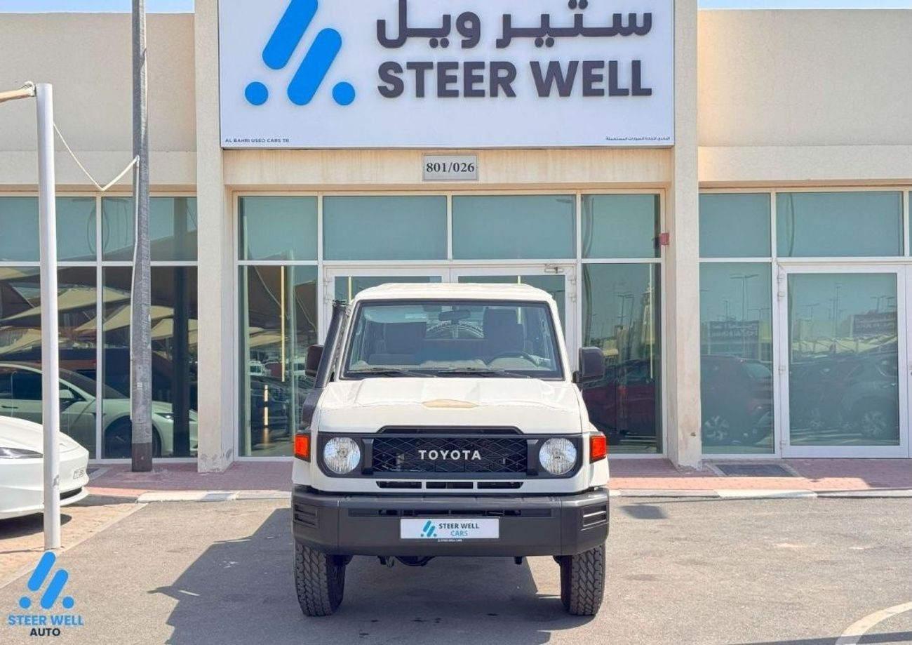 Toyota Land Cruiser Pick Up 70 Series LC 79 Pick Up 4WD / 4.5L Diesel MT / 4 Doors / Export Only 2024 Model Year