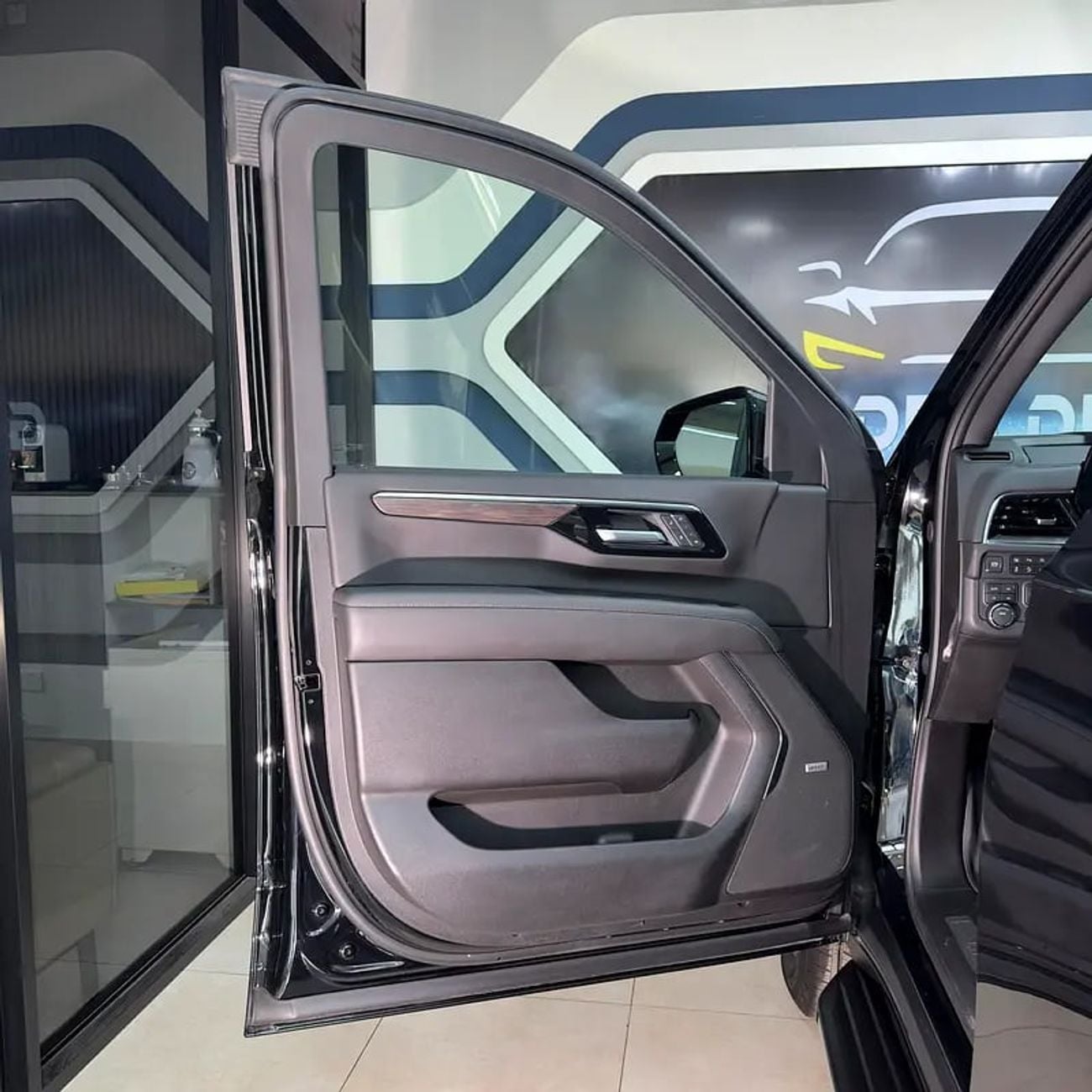 شيفروليه تاهو LT Duramax Diesel 3.0L turbo