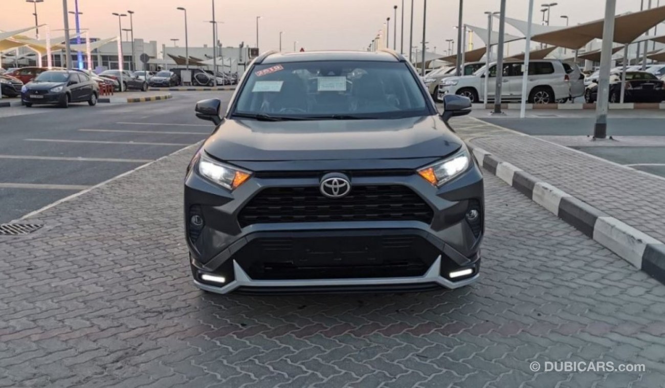 Toyota RAV4 XLE - Full option