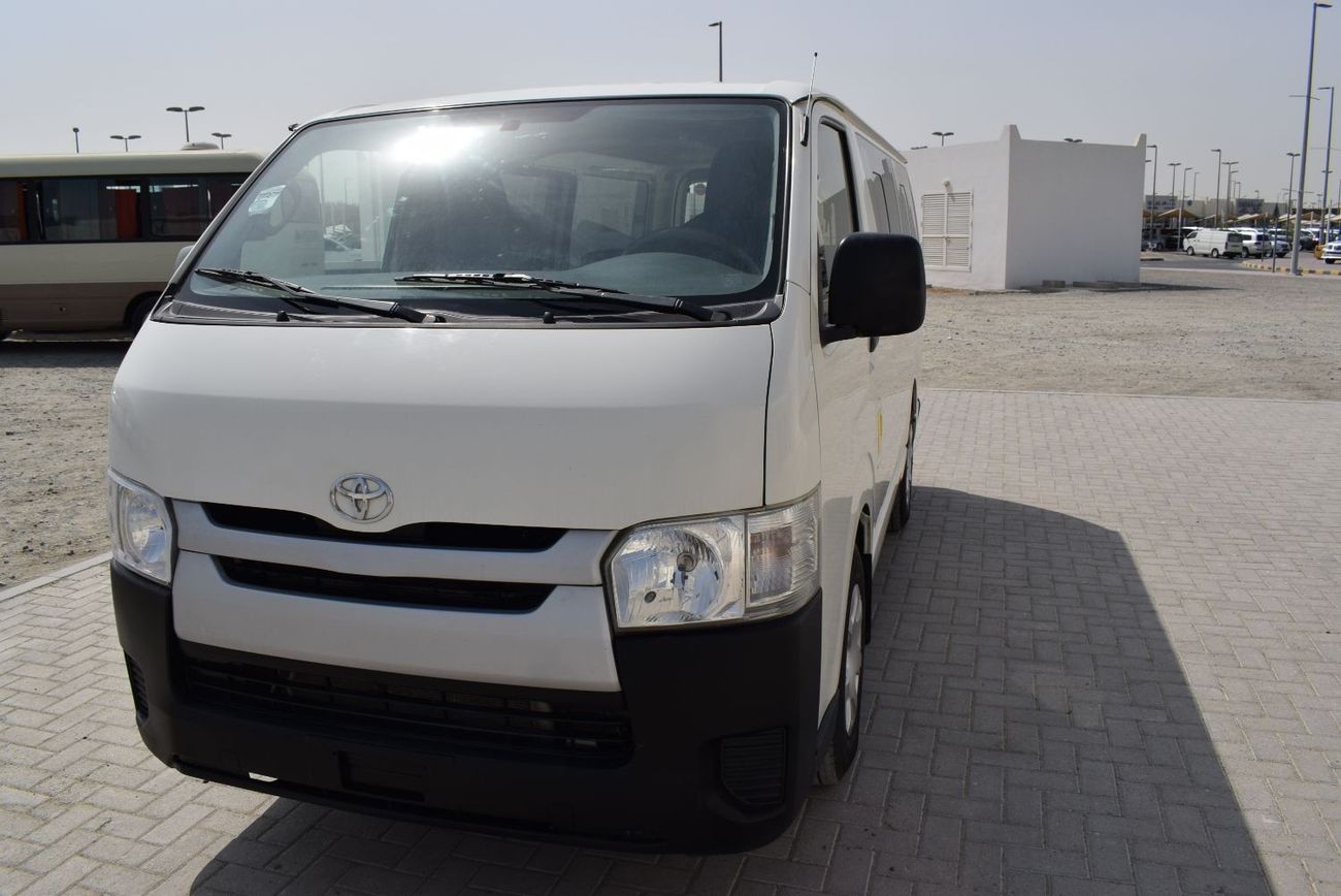 Toyota Hiace GL - Standard Roof Toyota Hiace 13 seat passenger van, model:2016. Excellent condition