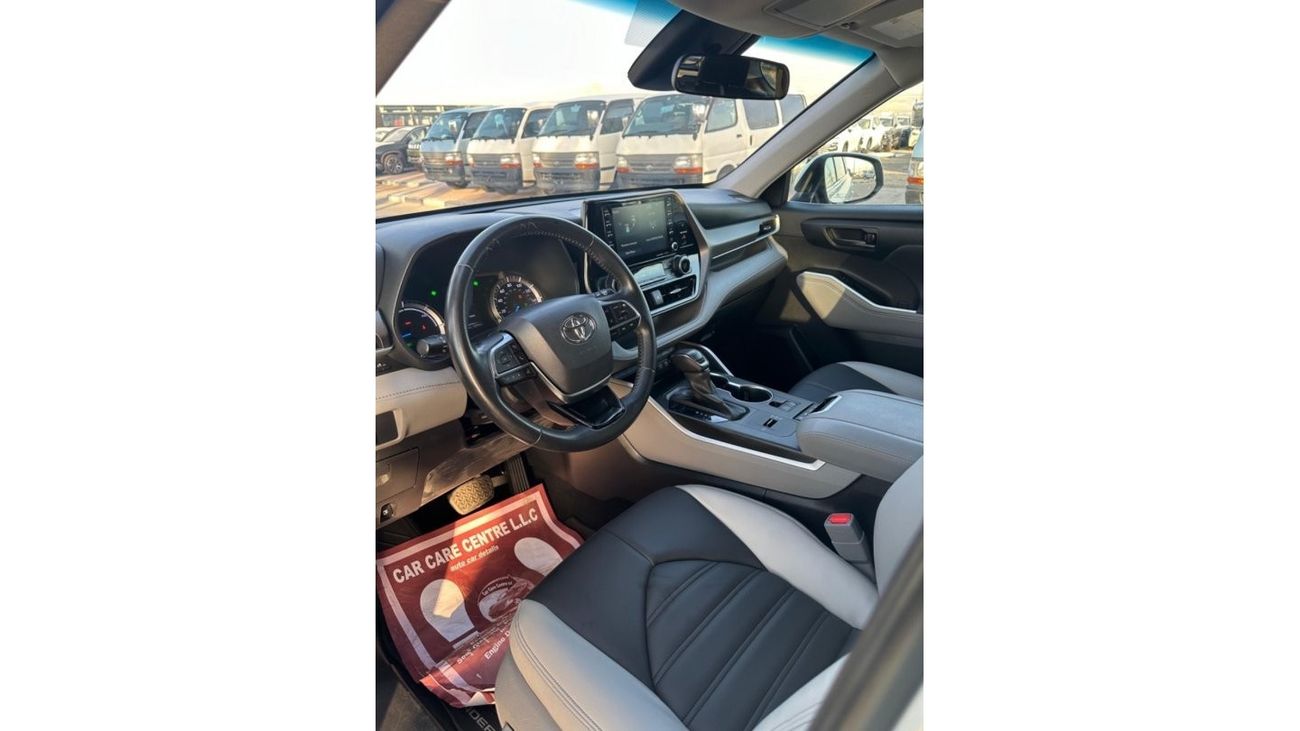 Toyota Highlander LE TOYOTA HIGHLADER