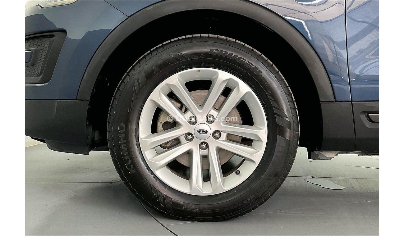 Ford Explorer XL / Standard