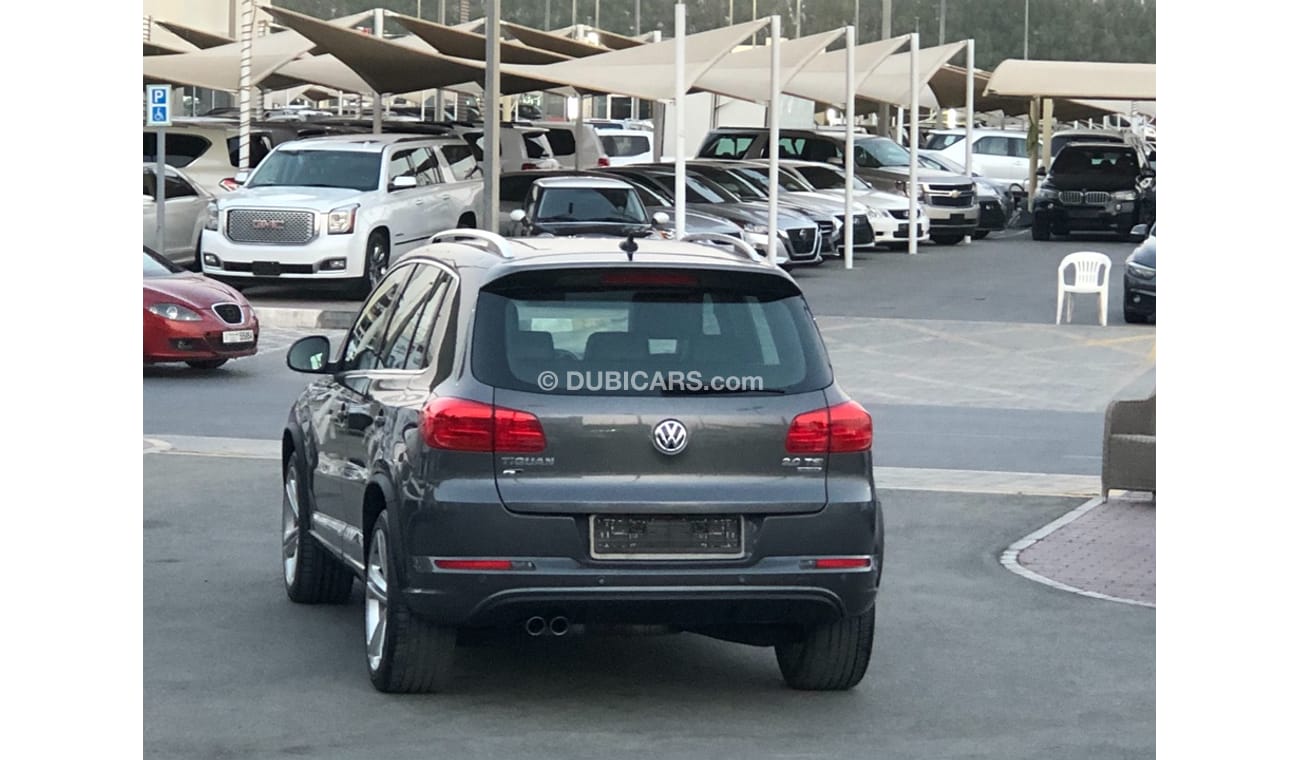 Volkswagen Tiguan VOLEX WAGAN  TIGUAN MODEL 2014 GCC car prefect condition full option low mileage full option R