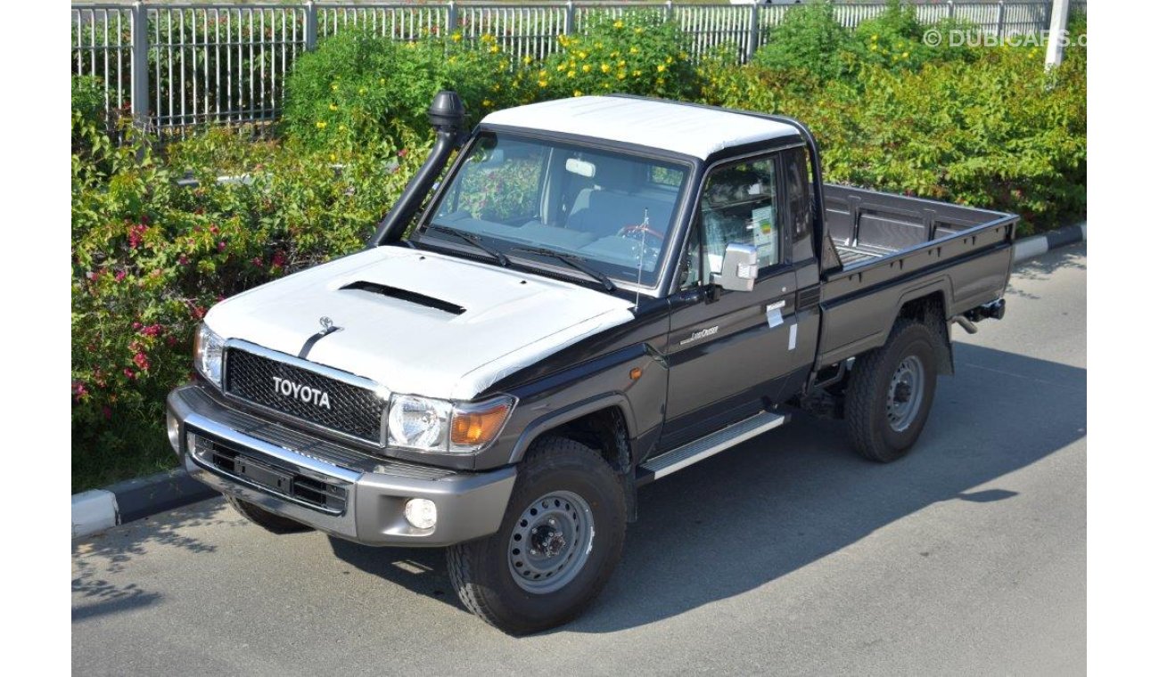 Toyota Land Cruiser Pick Up 79 Single Cabin V8 4.5L MT With Diff.Lock