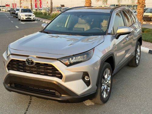 تويوتا راف ٤ XLE