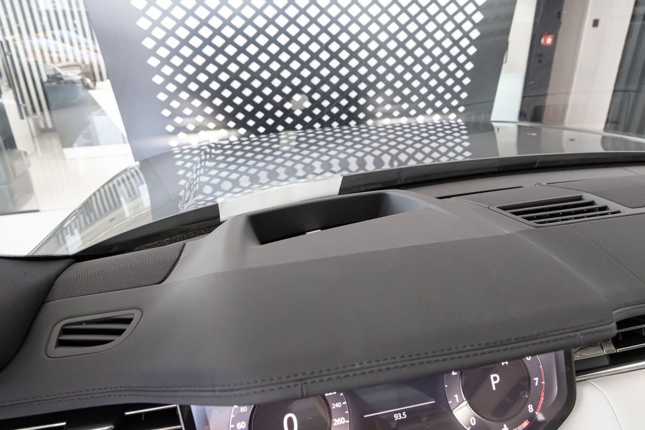 Land Rover Range Rover Range Rover Vogue | HSE P530 | Black Edition | GCC Specs | 2026  | ( EXPORT)