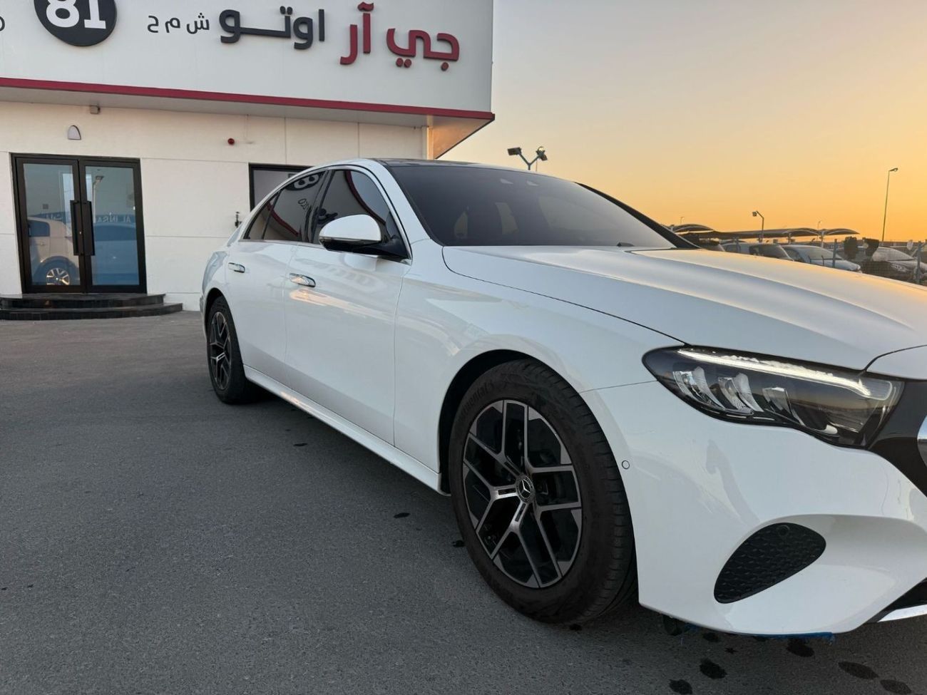 Mercedes-Benz E200 2.0L