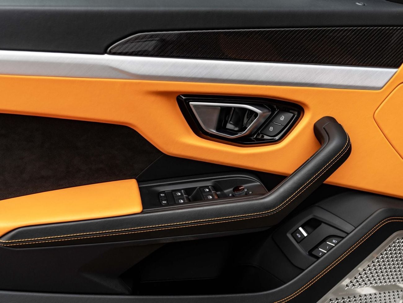 Lamborghini Urus STD