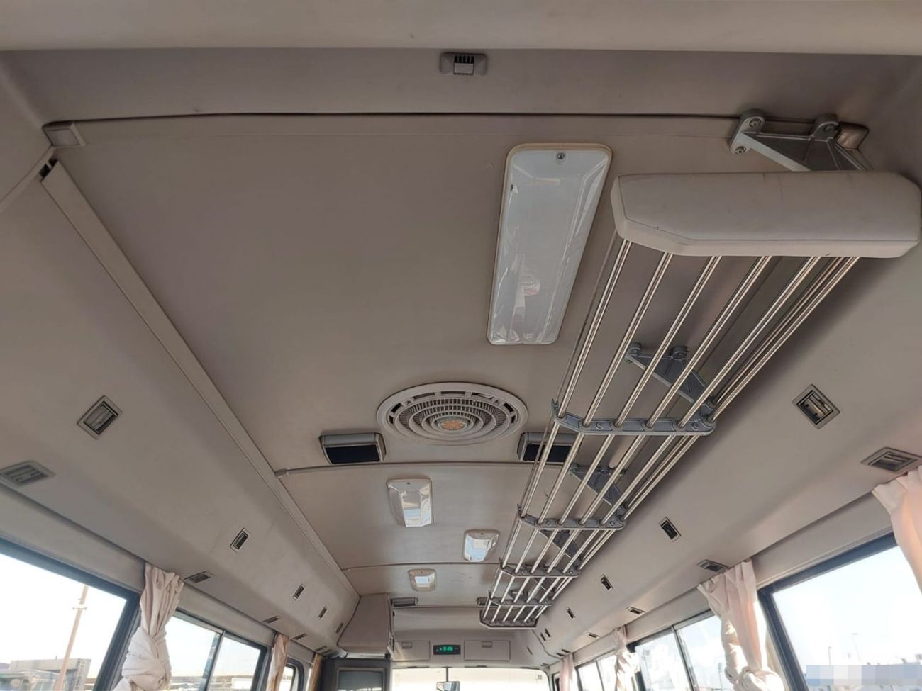 Mitsubishi Rosa MITSUBISHI ROSA BUS RHD 1995 MODEL 3.9 L DIESEL AUTOMATIC(PM30430)