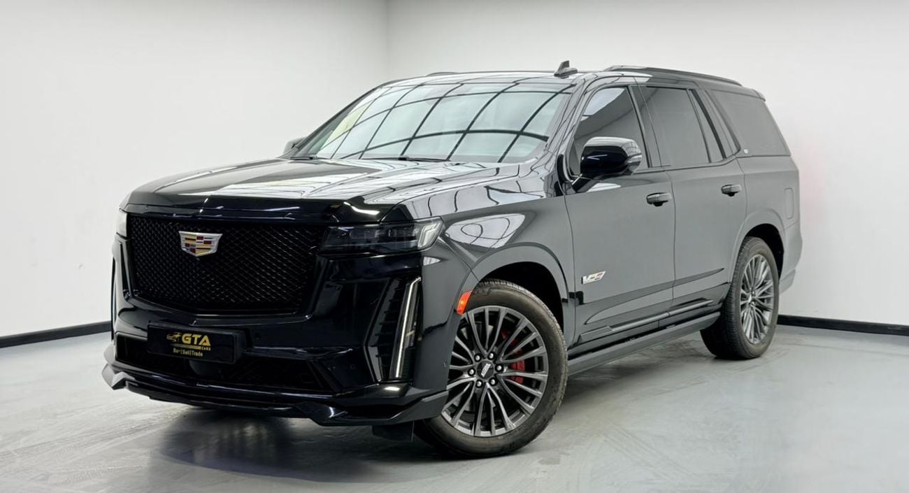 كاديلاك إسكالاد Escalade-V 6.2L 2023 Cadillac Escalade V, 2027 Cadillac Warranty, 2028 Cadillac Service Pack, GCC