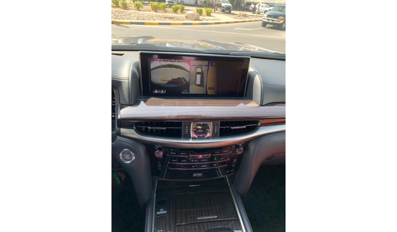 Lexus LX570 Signature 2018 GCC