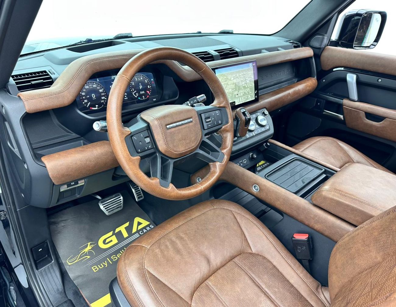 لاند روفر ديفندر 2022 Land Rover Defender 110 V8 Edition, Sep/2026 Land Rover Warranty, Nov/2027 Land Rover Service P