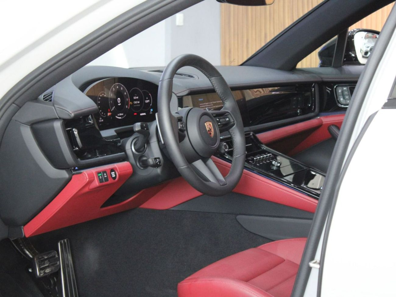 Porsche Panamera PANAMERA 4 | With warranty