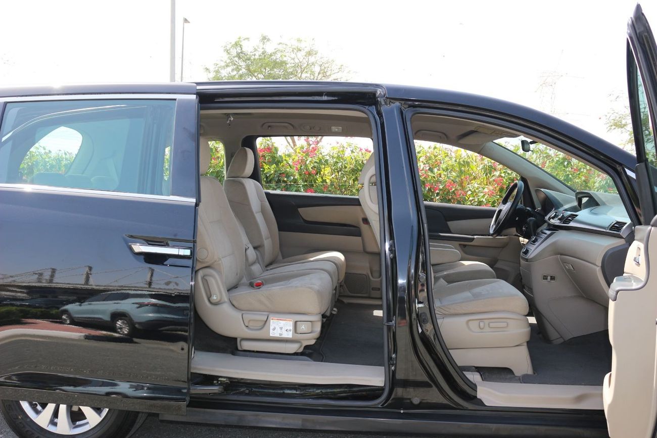 هوندا أوديسي LX هوندا اوديسي 2016 خليحي 8 ركاب صبغ وكاله