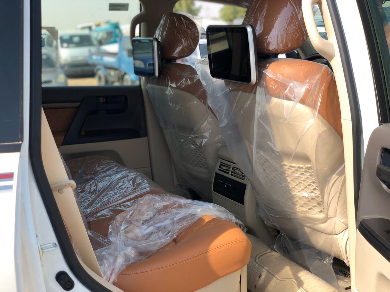 Toyota Land Cruiser VXS V8 5.7L-4 CAMERAS-SUNROOF-LEATHER+POWER SEATS-CHROMIC PLATING-DVD, CODE-TLCV8