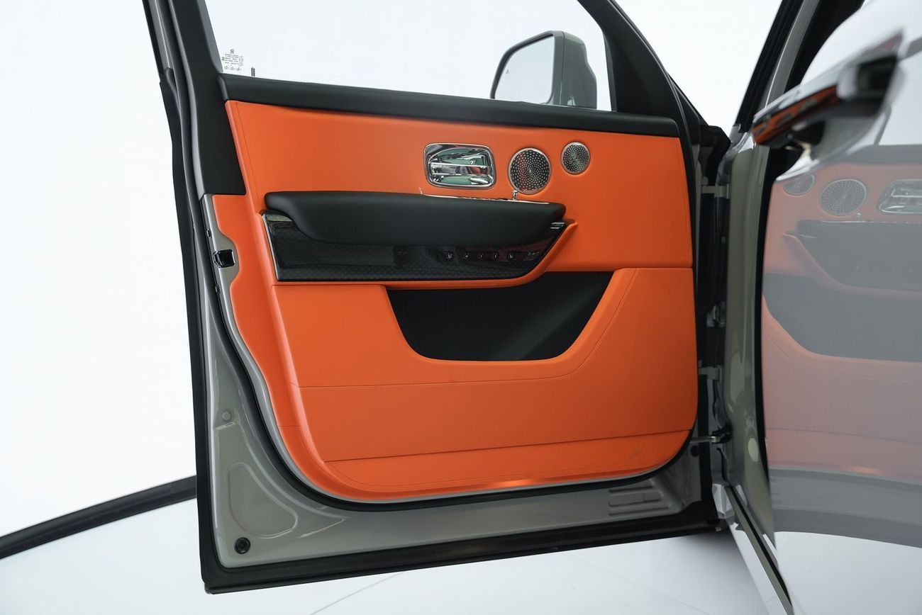 Rolls-Royce Cullinan Rolls Royce Cullinan Black Badge Series 2