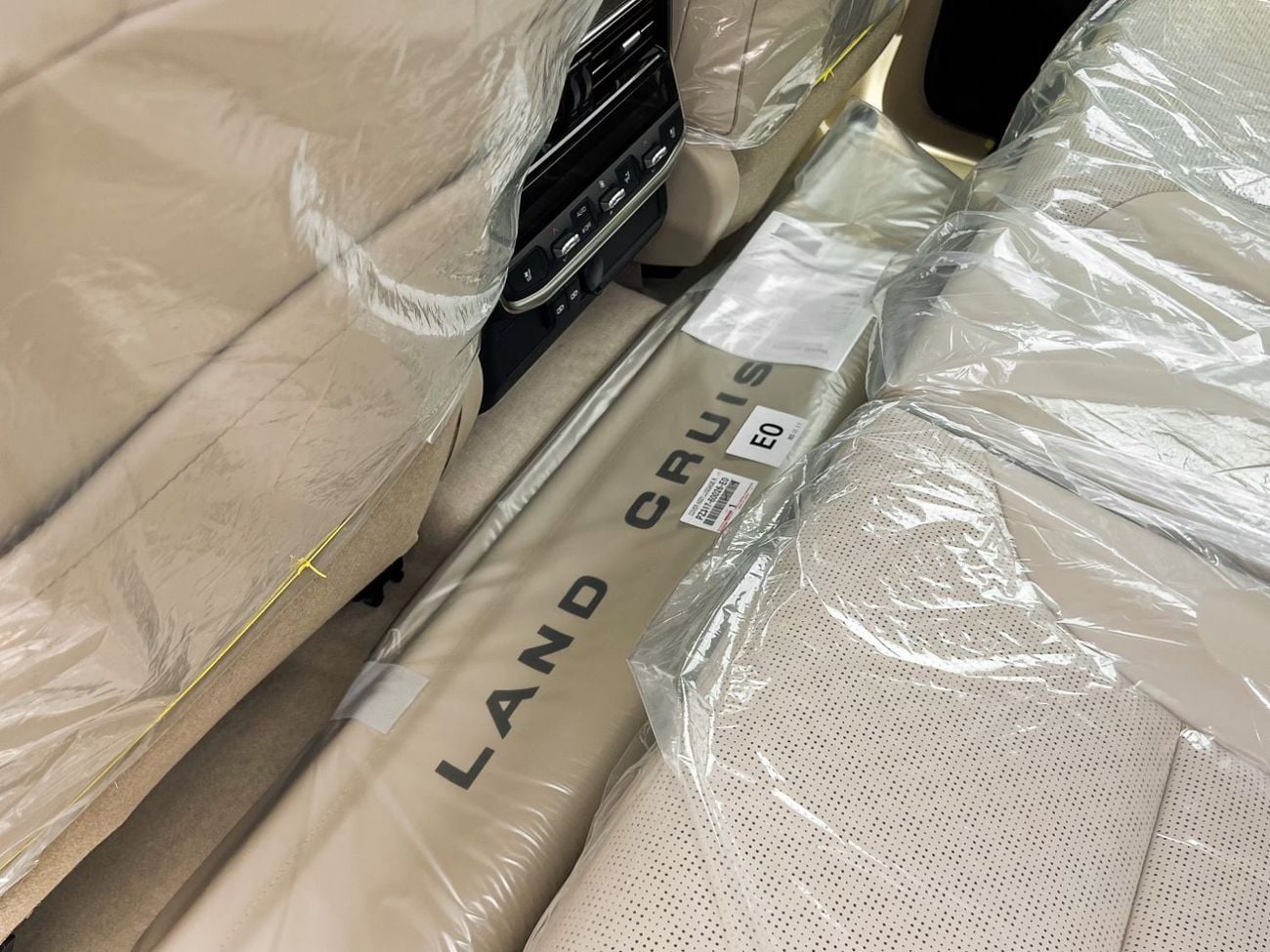 Toyota Land Cruiser EXPORT ONLY - Toyota LC300 VXR 4.0L (Jordanian Specification)