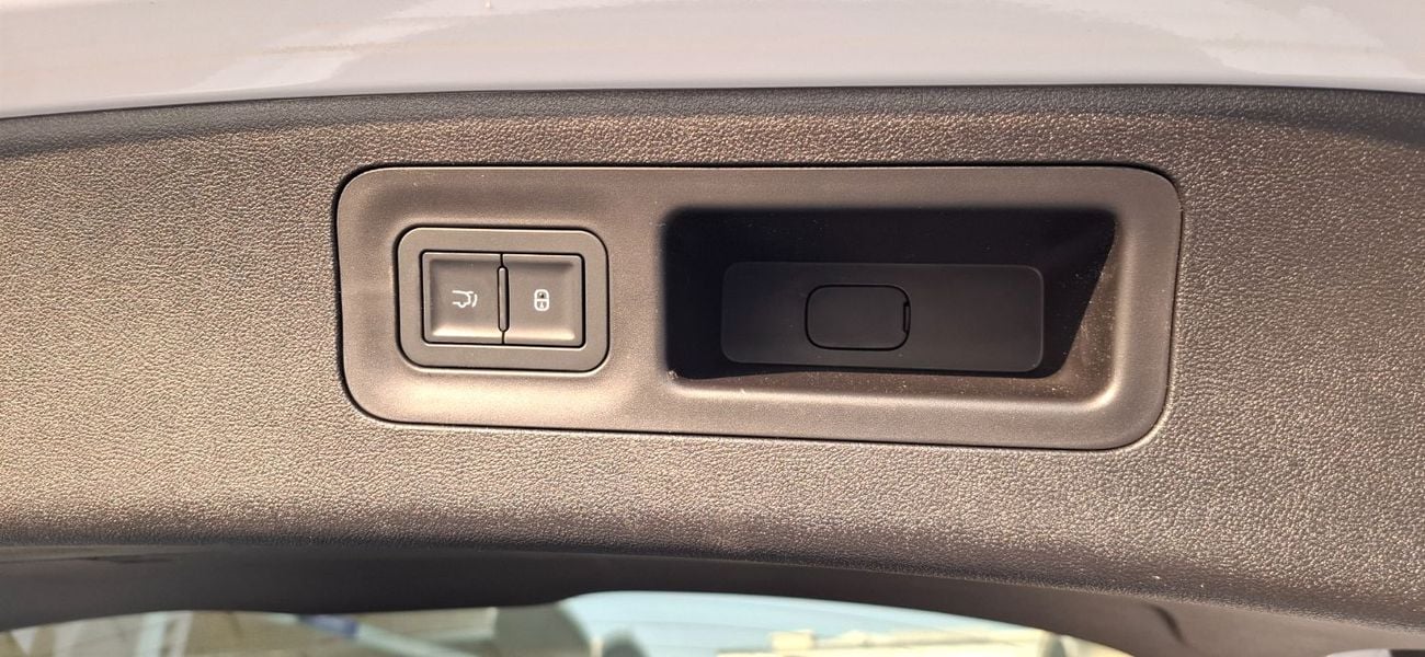 بي واي دي سونغ ل BYD Song L DMi Plug-in Hybrid / 122klm EV