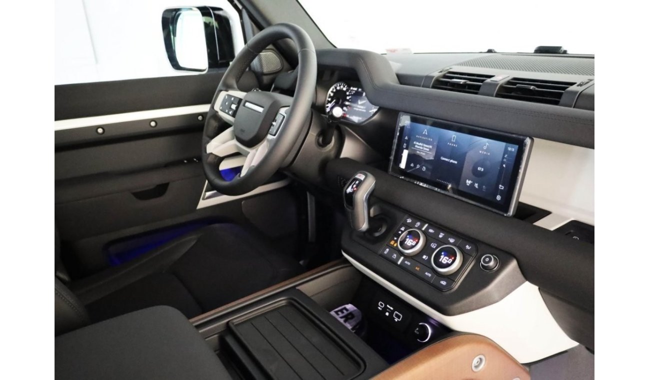 لاند روفر ديفندر 110 SE P300 | 5Yrs Warranty and Service PKG | GCC