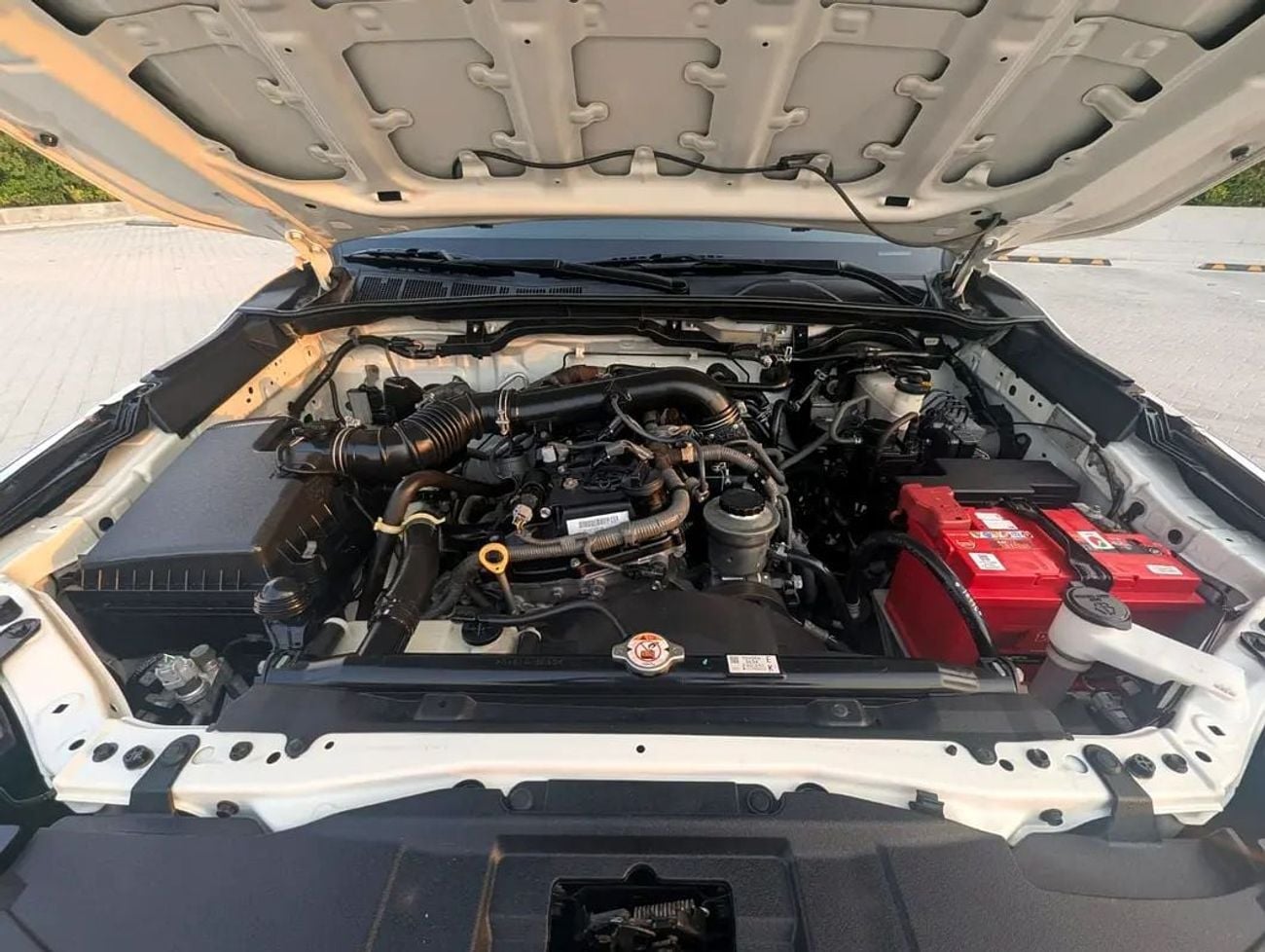Toyota Fortuner EXR 4x4 V4 2.7L GCC Specs Interior and Exterior Excellent Condition
