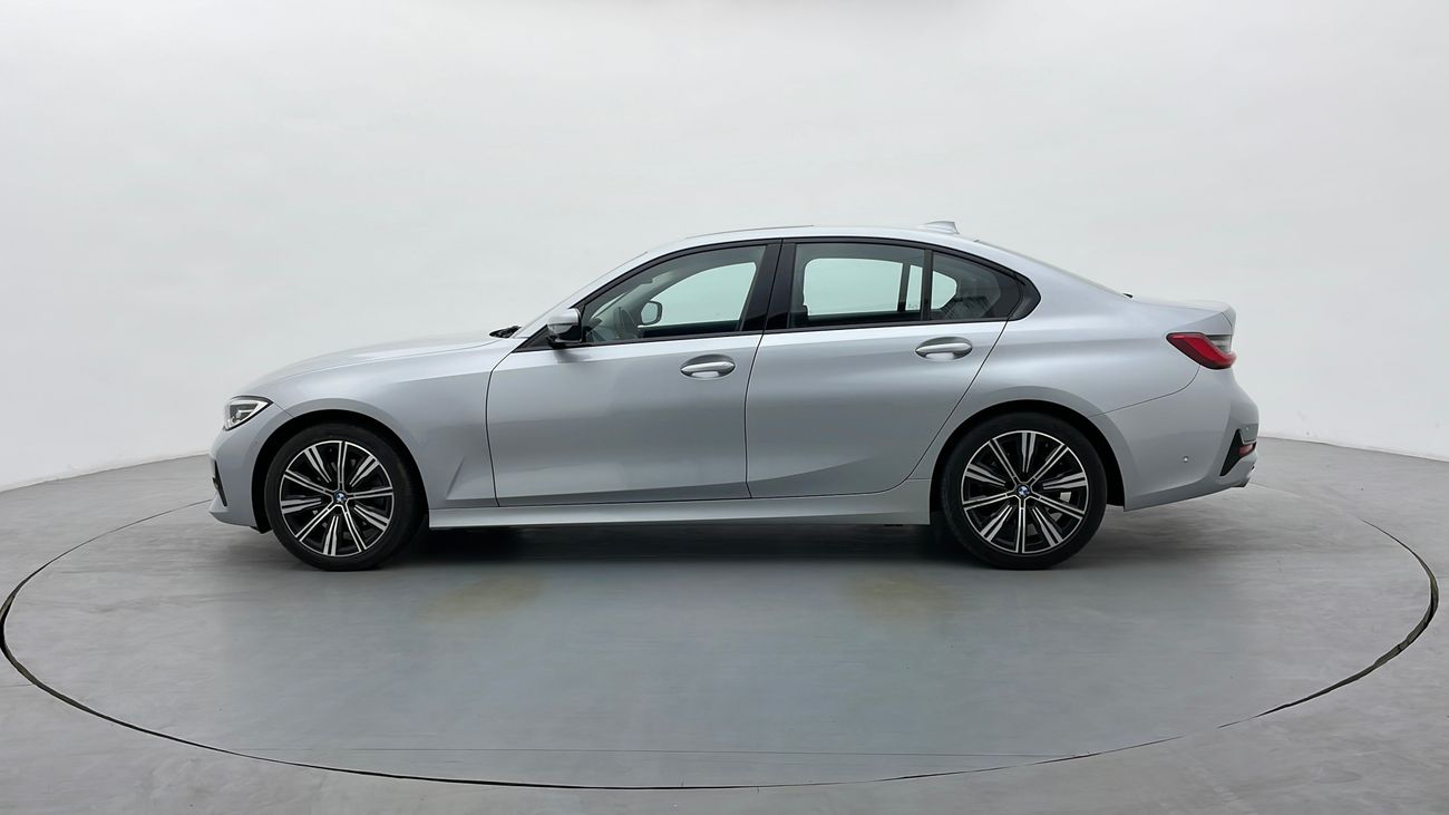 Used BMW 320i 2 2020 for sale in Dubai - 505959