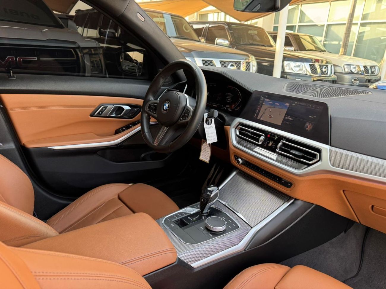 بي أم دبليو 330i Std بي ام دبليو 330i خليجي 2019 فل ابشن بحاله ممتازه بدون حوادث