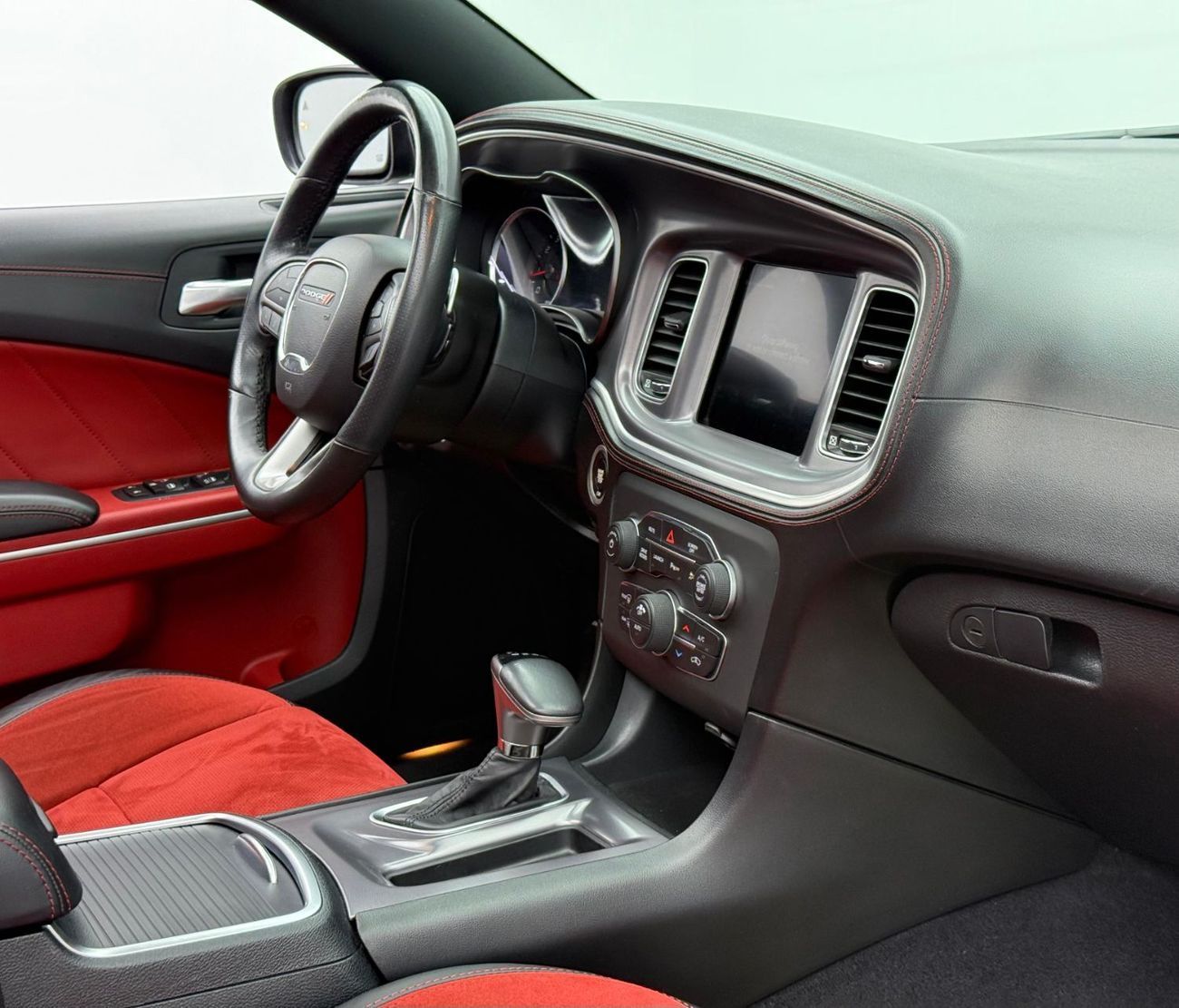 Dodge Charger SRT 392 6.4L (485 HP) 2019 Dodge Challenger SRT 392, Warranty, Full Service History, Excellent Condi