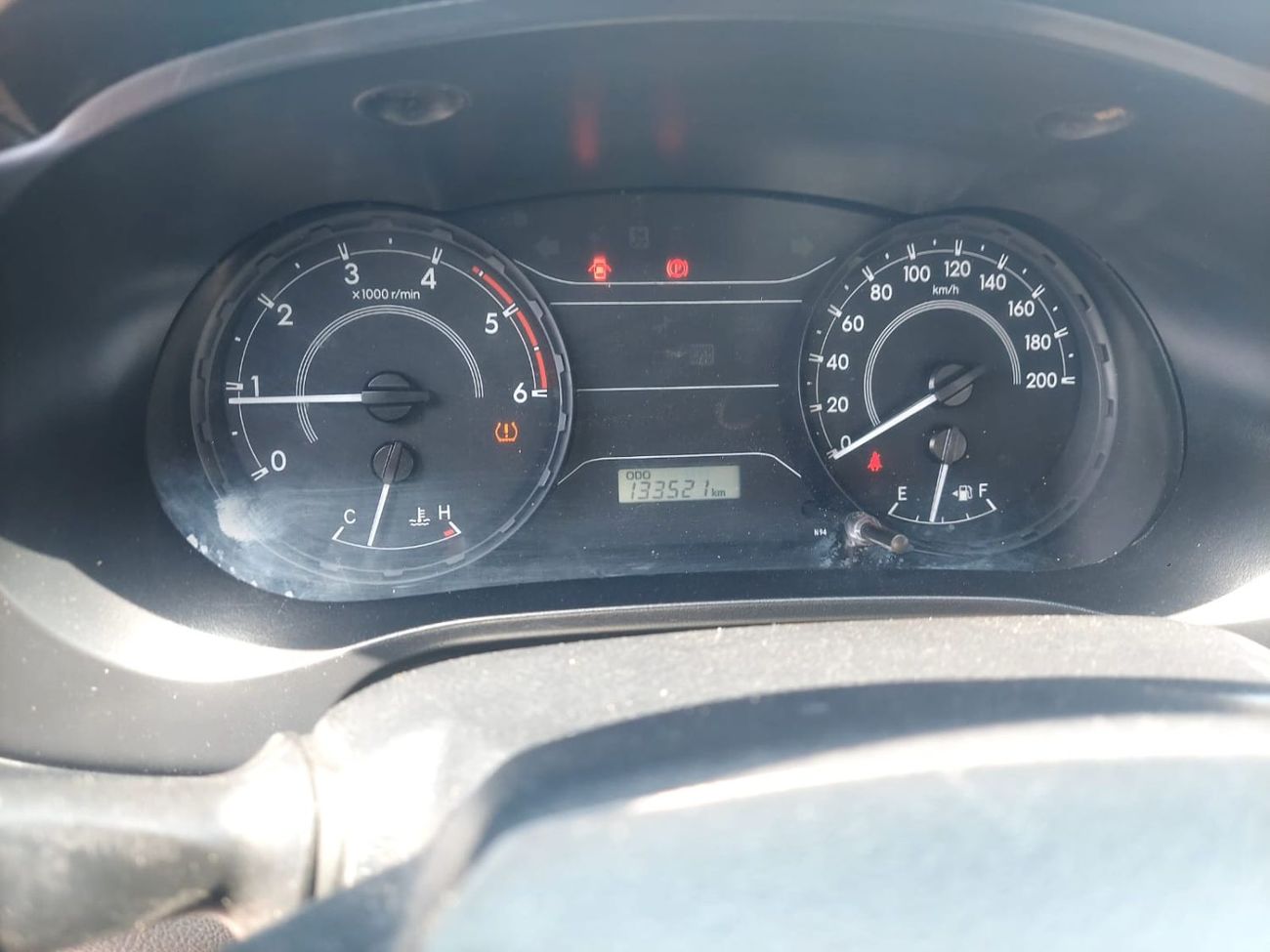 Toyota Hilux DC 4WD 2.4L DIESEL MANUAL TRANSMISSION