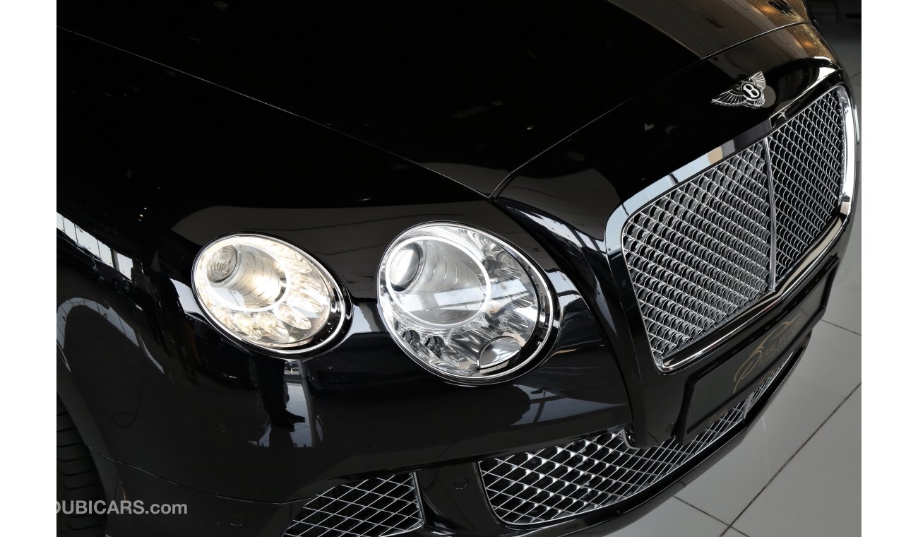 Bentley Continental GTC 2014!! BENTLEY CONTINENTAL GT-C IN A MINT CONDITION I GCC SPEC I FSH I STUNNING BLACK-RED INTERIOR !