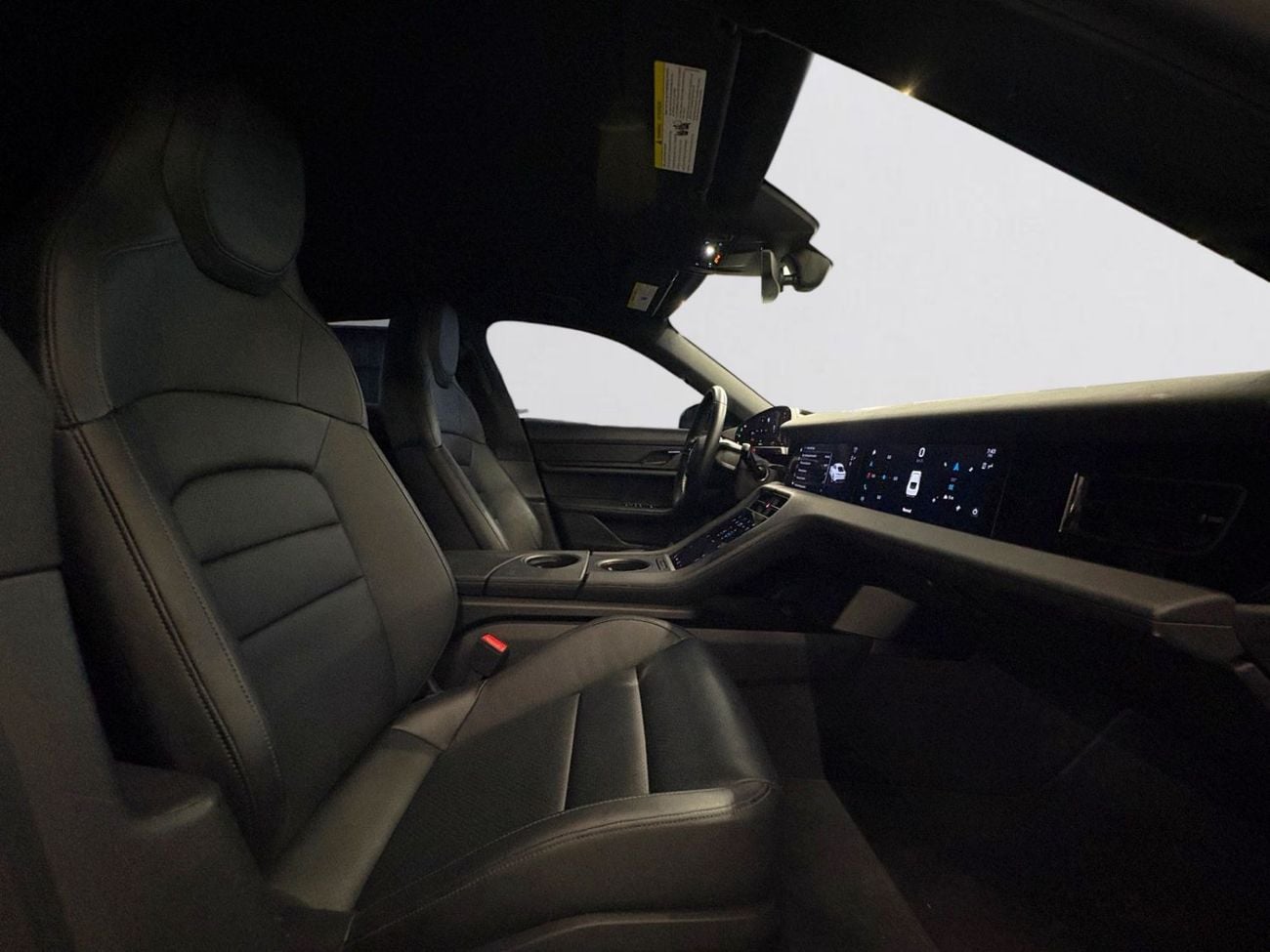 بورش تايكان AED 3,520 P.M | 0% DOWN PAYMENT | PORSCHE TAYCAN STANDARD | EV | 2023 | AMERICAN SPECS