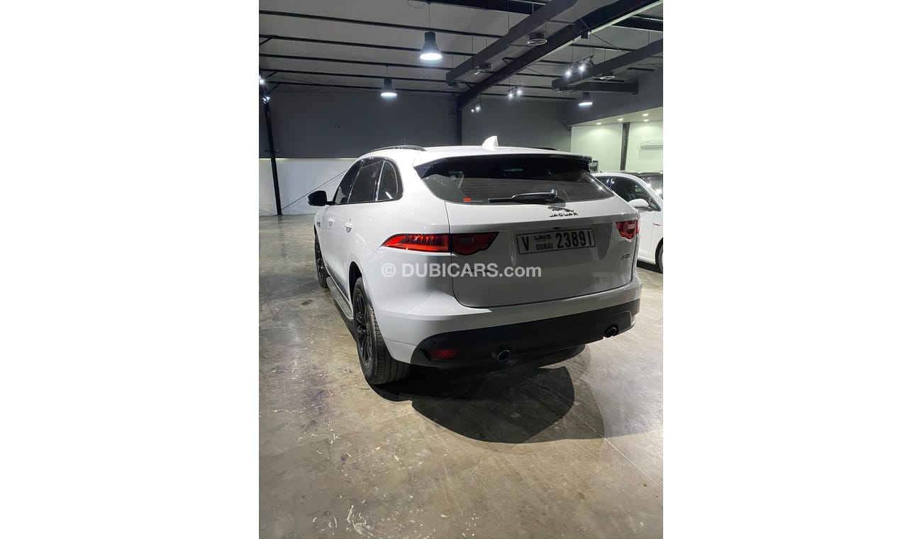 Jaguar F Pace R-SPORT