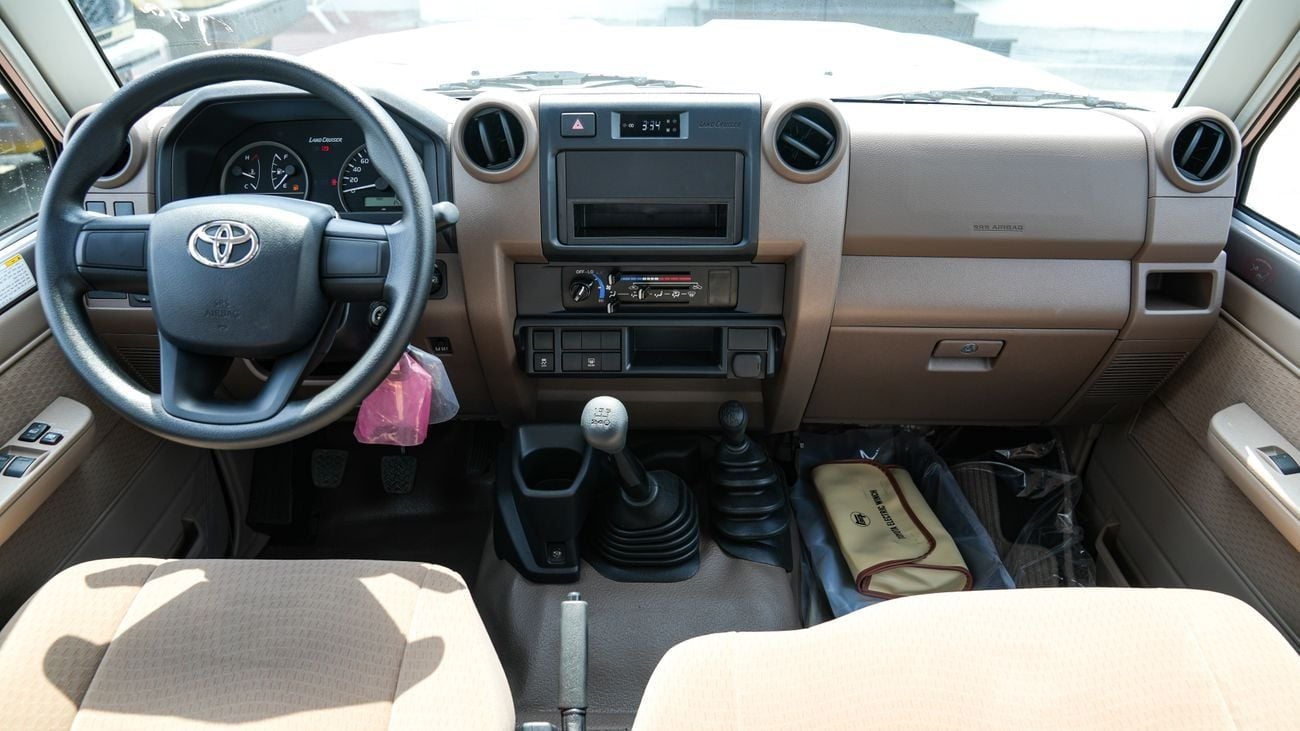 Toyota Land Cruiser LC71 71 MANUAL MID OPTIONS
