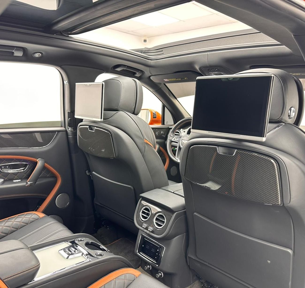 بنتلي بينتايجا 2020 Bentley Bentayga W12 Speed Mulliner Edition, 1 Year Warranty Unlimited KM, Full Service History