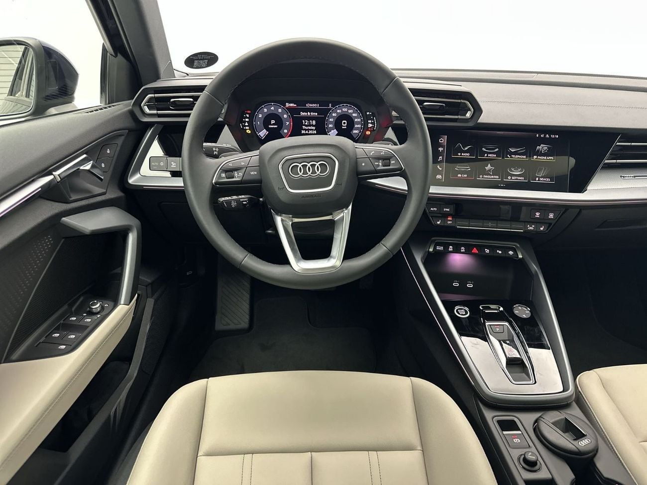 Audi A3 Sedan Advanced 35 TFSI 150hp Progress (Ref# 18201)