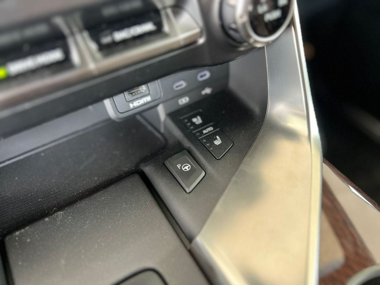Lexus LX700h TURBO SPORT 3.5L - EXPORT ONLY