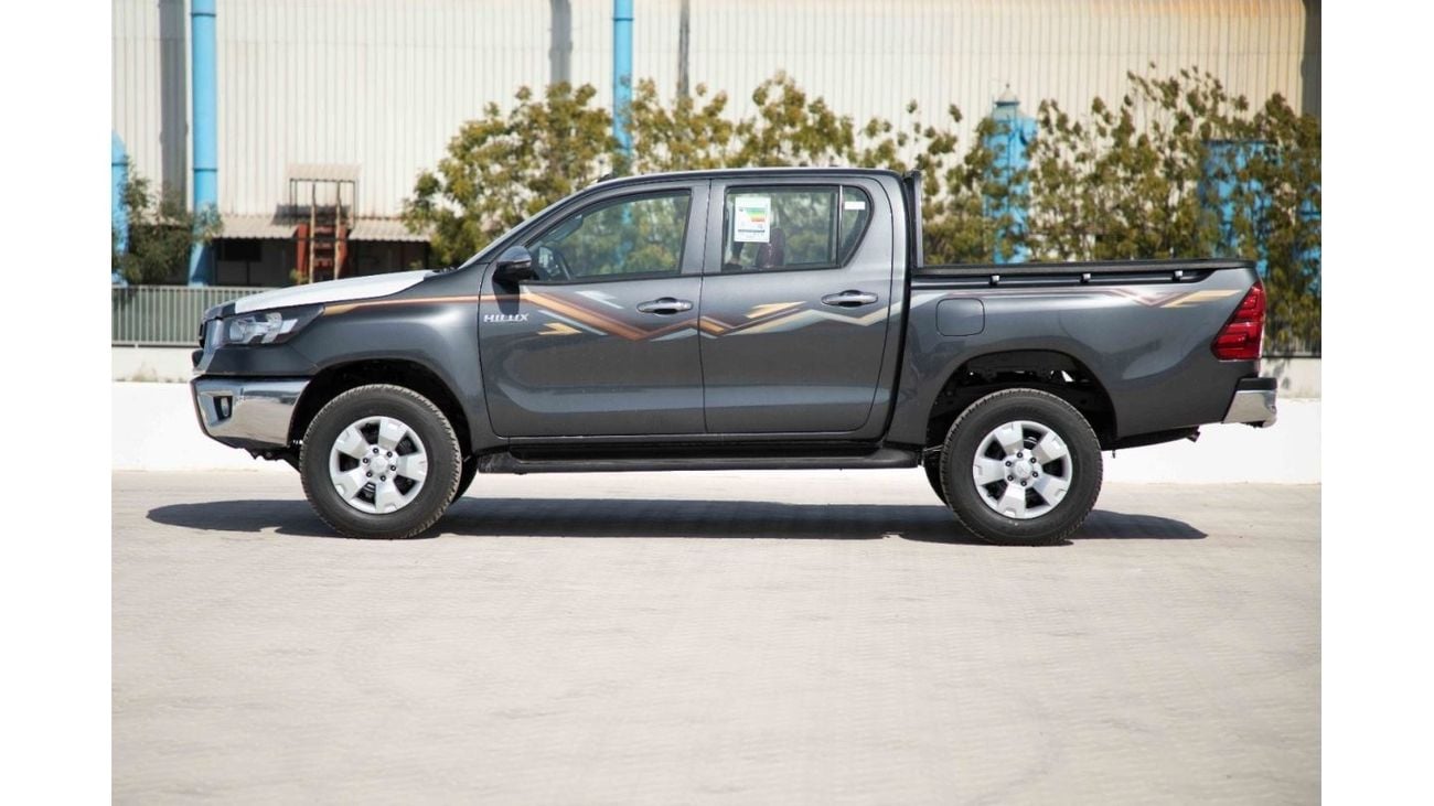 Toyota Hilux 2024 Toyota Hilux 4x4 DC 2.4 - Grey inside Red