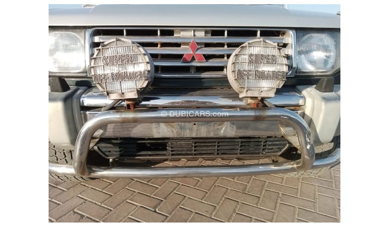 Mitsubishi Pajero MITSUBISHI PAJERO RIGHT HAND DRIVE (PM939)