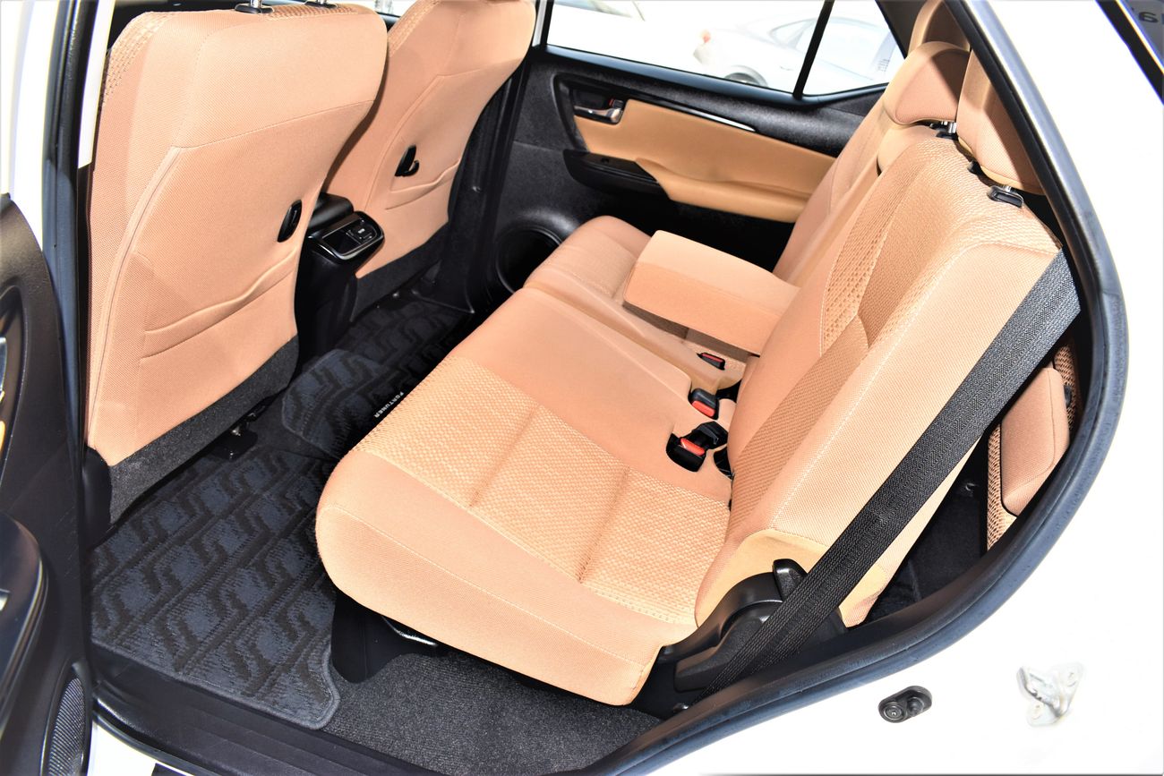 Toyota Fortuner AED 1599 PM | 2.7L EXR 4WD GCC DEALER WARRANTY