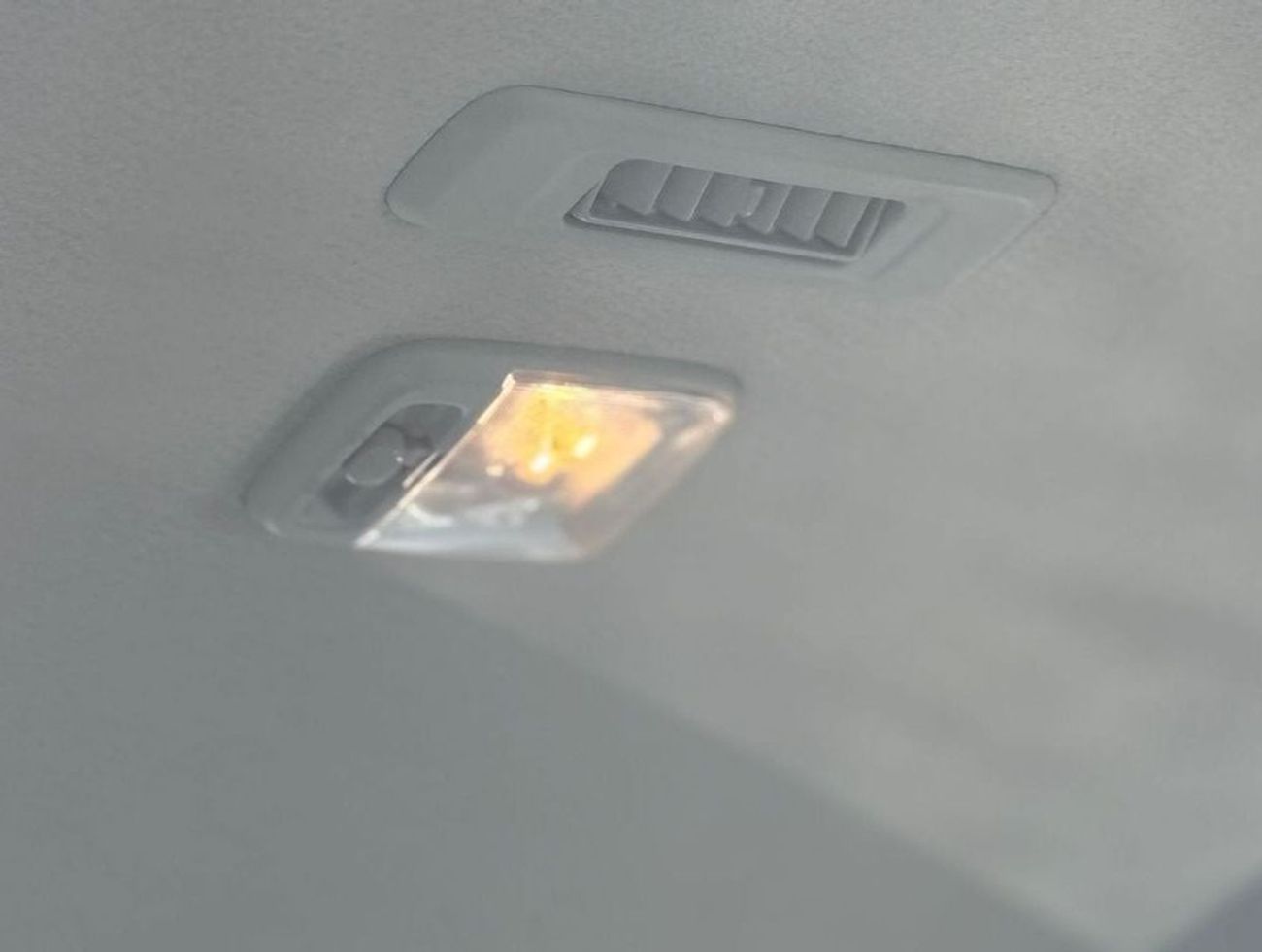 Nissan Urvan 2025 NISSAN URVAN 2.5L DSL, M/T, HR, 16 SEATE, MID OPTION