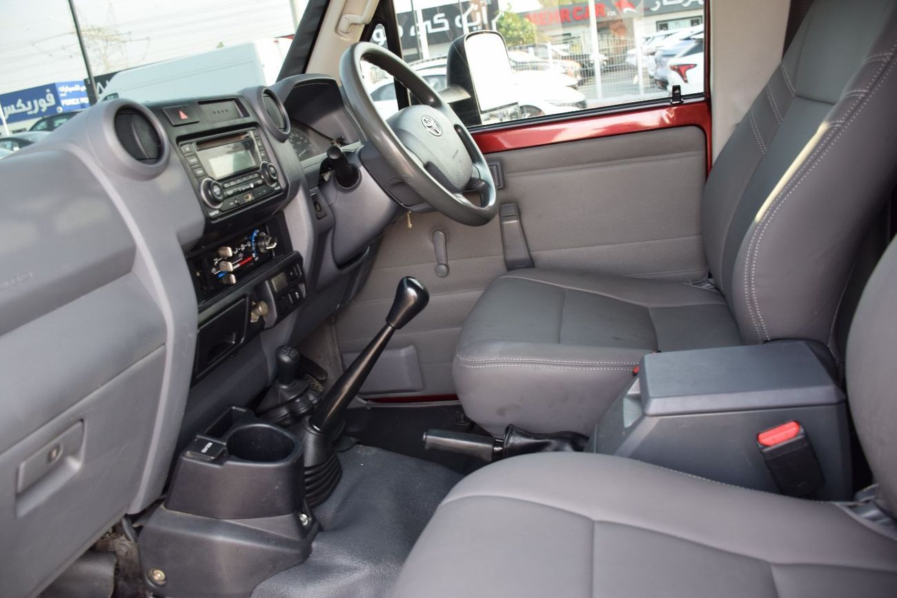 Toyota Land Cruiser Pick Up 4.5L Diesel V8 Right Hand Drive (Export Only)