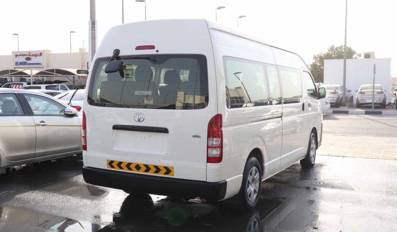 Toyota Hiace Toyota Haice High Roof 2017  GCC in excellent condition without accidents, very clean from inside an