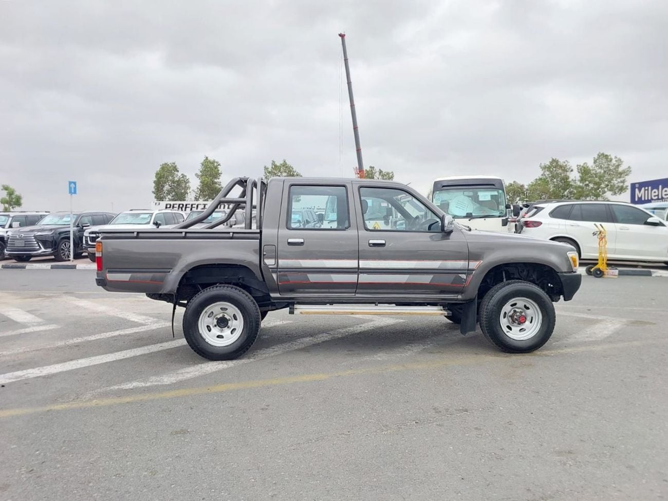 Toyota Hilux TOYOTA HILUX PICKUP RHD 1989 MODEL 2.8 L DIESEL MANUAL(PM05378)