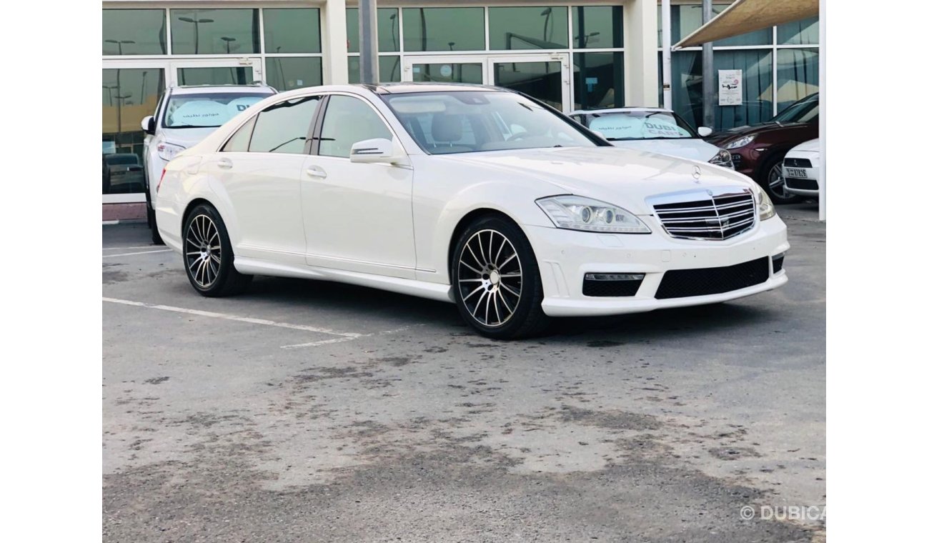 Mercedes-Benz S 350 model 2011 GCC car prefect condition low mileage