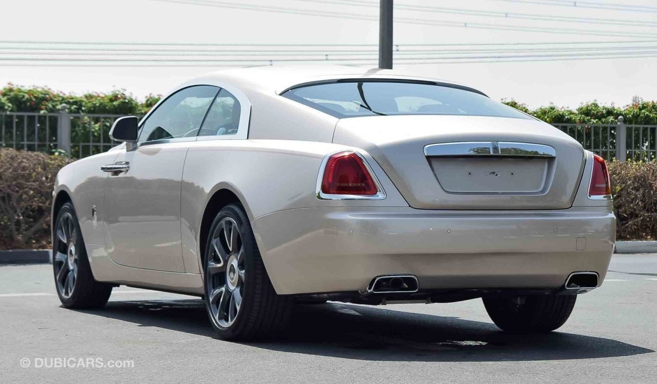 Rolls-Royce Wraith GCC 2019 (Export).  Local Registration + 10%