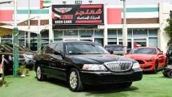 Lincoln Town Car Signature Limited