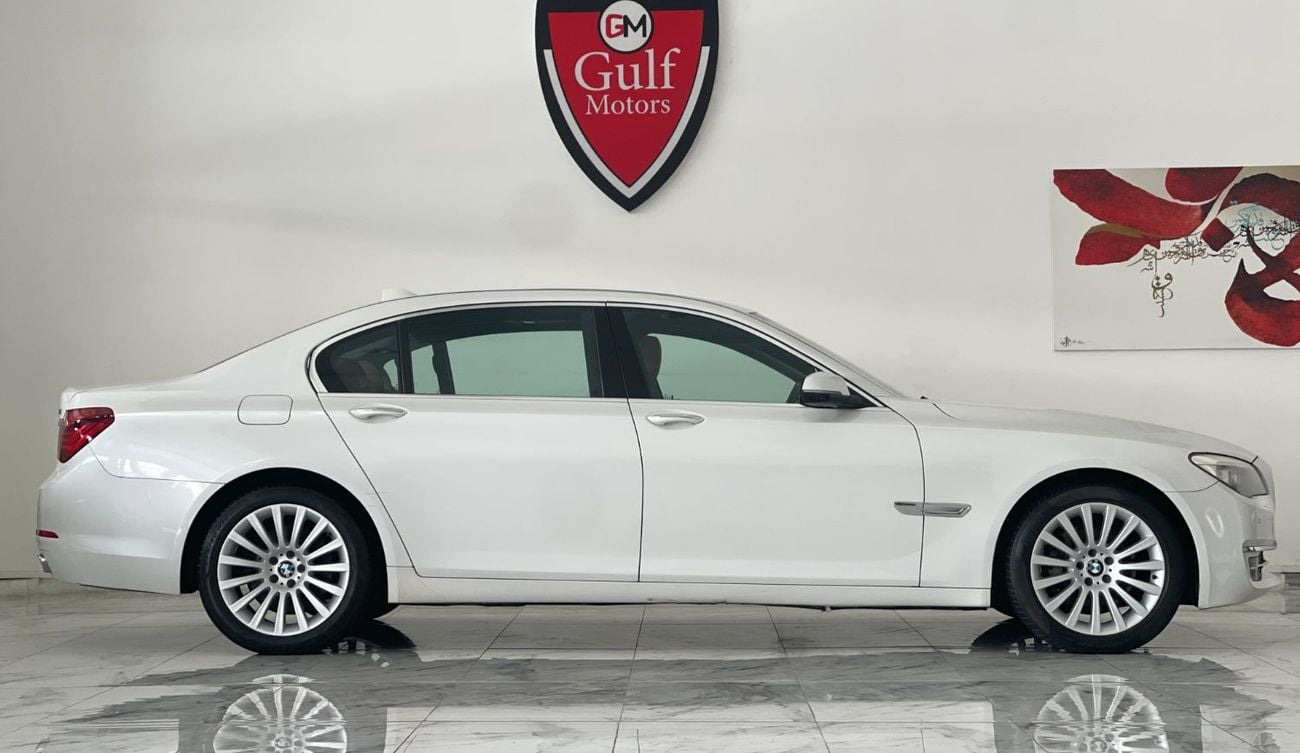 بي أم دبليو 740Li EXECUTIVE V6  GCC SPECS - EXCELLENT CONDITION
