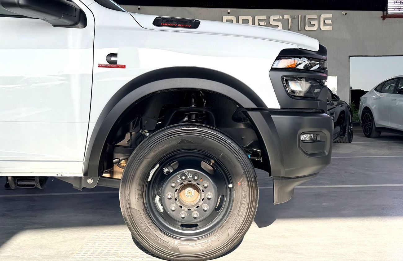 رام 5500  2026 4x4 Reg Cab Heavy Duty